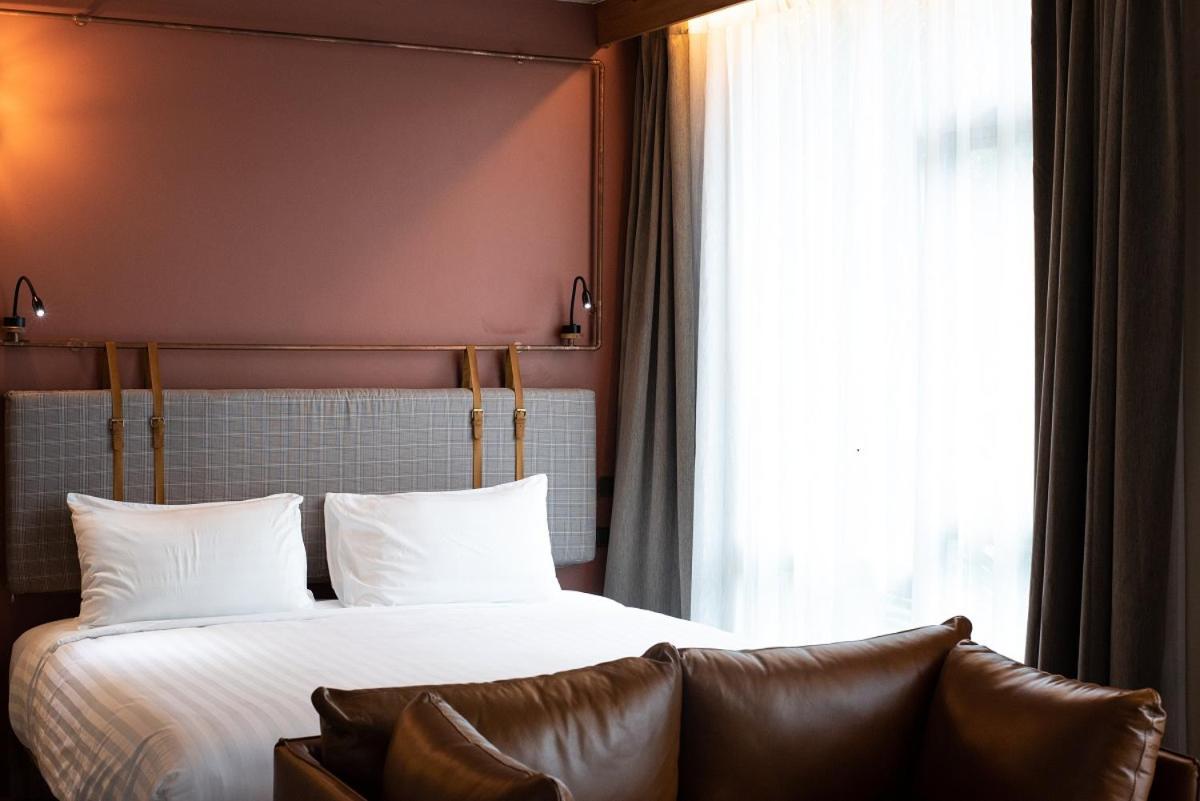 Tints Of Blue Hotel Bangkok Rom bilde
